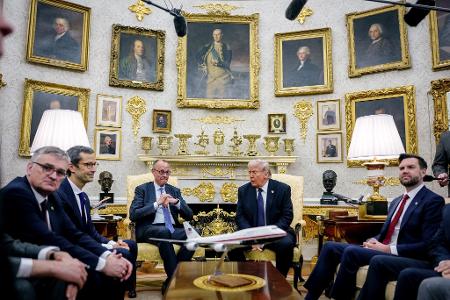 Auch Vizepräsident JD Vance war im Oval Office wieder dabei.
