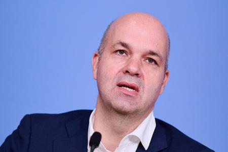 DIW-Präsident Marcel Fratzscher hielte eine Senkung der Mehrwertsteuer auf Lebensmittel für sinnvoller. (Archiv)