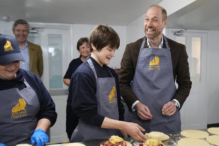 Prinz William backt am Nationalfeiertag in Cornwall