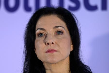 Bundeswirtschaftsministerin Katherina Reiche plant Einschnitte für Solaranlagen. (Archivbild)