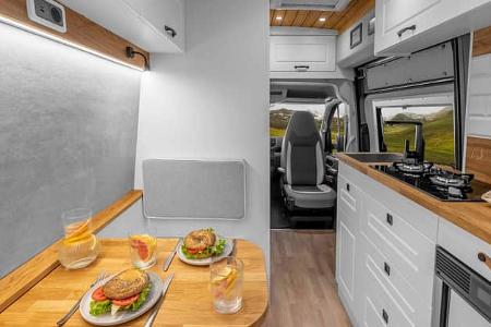 Freedo M 684, Innenraum