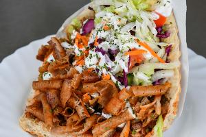 Fleisch, Salat, Sauce und Brot: Und fertig ist der Döner. (Archivbild)