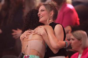 "Alles toll an ihr": Sandy Mölling rührt Nadja Benaissa zu Tränen