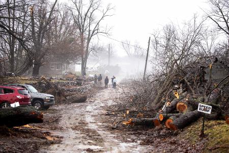 Die Folgen eines Tornados in Union City, Michigan, sind zu sehen.
