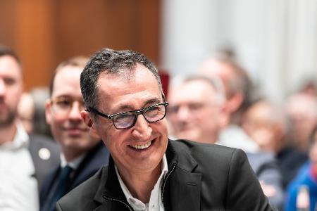 Ist er am Ende des Wahlabends der lachende Sieger? Grünen-Spitzenkandidat Cem Özdemir. (Archivbild)