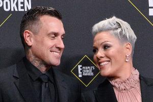 Nach Trennungsgerüchten: Pink und Carey Hart machen Familienausflug