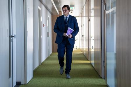 Ritter ist bereits seit 2020 stellvertretender Leiter der Europäischen Staatsanwaltschaft in Luxemburg, zuvor war er unter anderem Oberstaatsanwalt in Rostock.