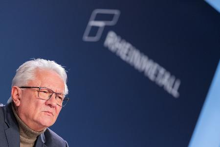 Rheinmetall-Chef Armin Papperger richtet den Blick nach vorn, die Perspektiven sind blendend. 