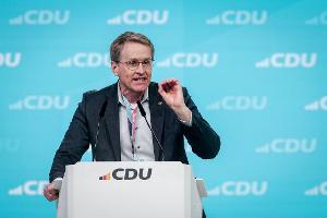 In der CDU ist Schleswig-Holsteins Ministerpräsident Daniel Günther einer der Vorreiter eines Social-Media-Verbots für junge Menschen. (Archivbild)