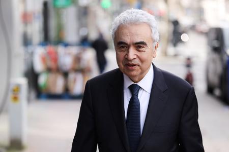 Die IEA hat bereits fünfmal gemeinsam Öl aus Notreserven freigegeben. (Archivbild)