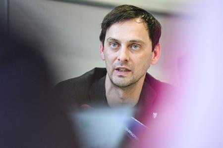 Für Neuköllns Bezirksbürgermeister Martin Hikel braucht es eine interne Überprüfung der Strukturen und Abläufe im Jugendamt. (Archivbild) 