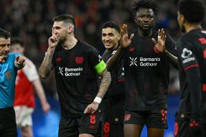 "Glasklar": Bayer hadert mit spätem Elfmeterpfiff