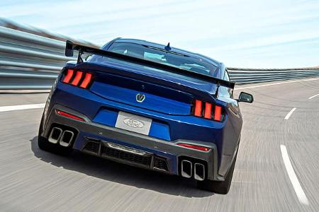 Ford Mustang Dark Horse SC Track Pack