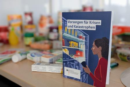 Broschüre des Bundesamtes für Bevölkerungsschutz und Katastrophenhilfe zum Thema Vorsorgen für Krise und Katastrophen.