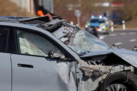 Bei dem Unfall entstand ein hoher Sachschaden. 