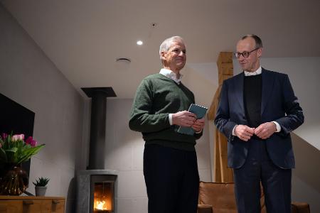 Gleich nach der Ankunft traf sich der Kanzler mit Norwegens Regierungschef zum Vier-Augen-Gespräch.