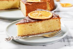 Sonniger Orangen-Grießkuchen