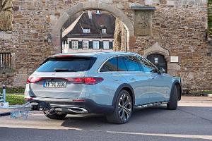 Mercedes-Benz E-Klasse T 300de 4matic (2024)