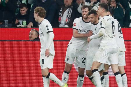 Borussia atmet durch: Stöger trifft beim Jubiläum traumhaft