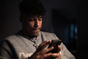 "Hass im Netz: Eine bessere Welt - Die Dokumentation"