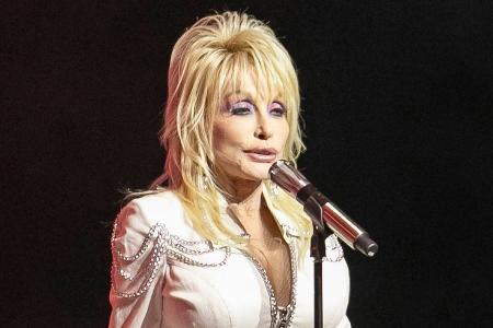 Erster Auftritt seit Monaten: Dolly Parton gibt Gesundheitsupdate