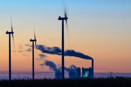 Der Rückgang klimaschädlicher Emissionen hat sich laut Umweltbundesamt verlangsamt.