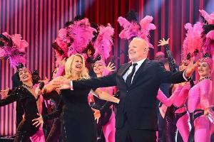 "Schmerzhaft, aber lustig": Stefan Raab wird von Abrissbirne getroffen