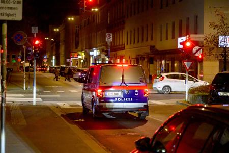 Vor der tödlichen Messerattacke auf einen Afghanen in Linz war nach dem Tatverdächtigen bereits gefahndet worden.