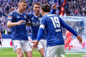 Erst Tor, dann Rot: Schalker Schock nach Dzeko-Platzverweis