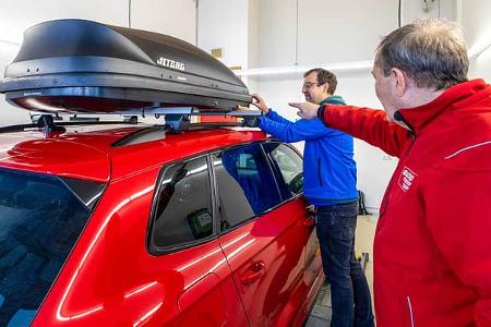 Caravaning, Wohnwagen, Zugfahrzeug, Dachbox