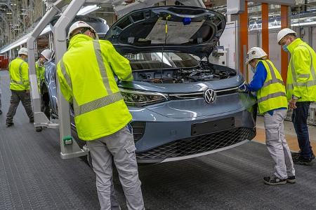 05/2022, VW Volkswagen ID.4 Werk Emden Produktion Fertigung
