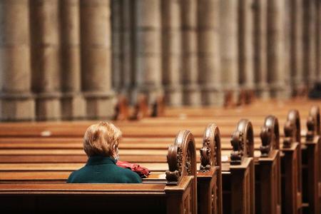 Die beiden großen Kirchen haben im vergangenen Jahr wieder viele Mitglieder verloren (Archivbild).