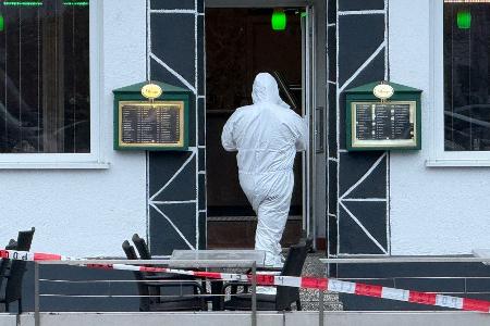 Die Ermittlungen vor Ort laufen.