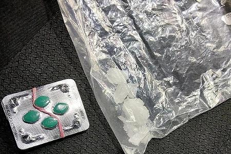 Bundespolizei beschlagnahmt u.a. Crystal Meth und andere verbotene Substanzen