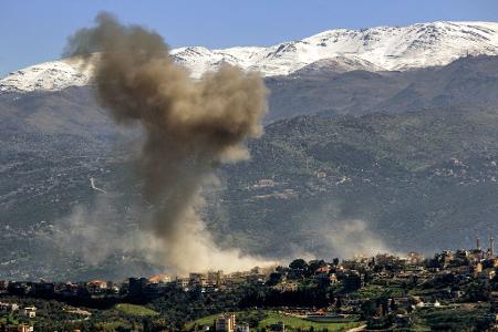 Israel nimmt weiter Ziele der Hisbollah im Libanon ins Visier.