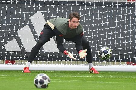 FC Bayern: Urbig wohl fit, Musiala fällt aus