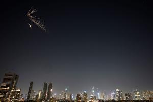 Der Iran greift Israel erneut mit Raketen an. 