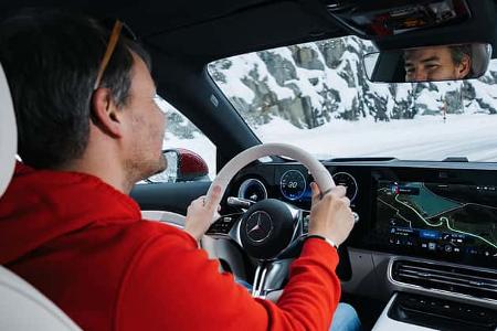 Mercedes CLA 220 4Matic, Hybrid