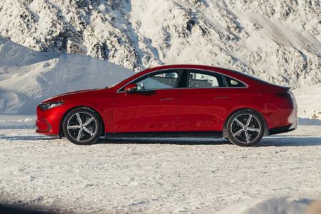 Mercedes CLA 220 4Matic, Hybrid