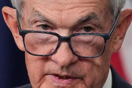 Powell betonte auf einer Pressekonferenz, dass höhere Energiepreise die Inflation kurzfristig in die Höhe treiben werden. 