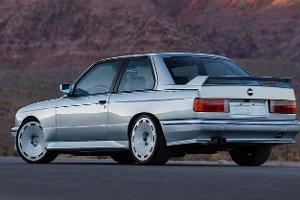 Renner Projekt 3 BMW M3 E30 mit V10-Motor