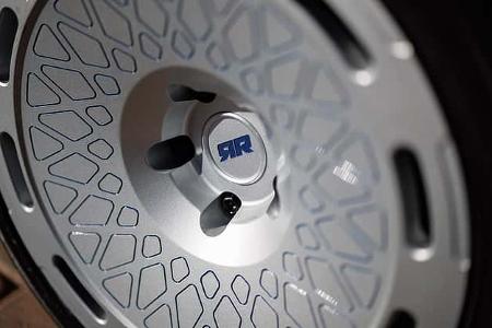 Renner Projekt 3 BMW M3 E30 mit V10-Motor