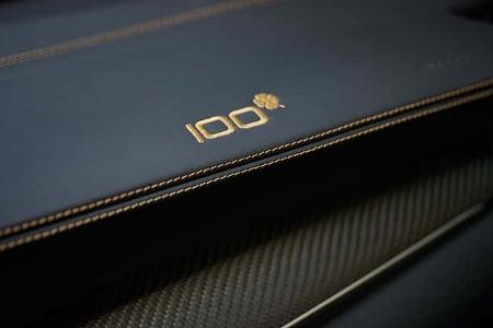 Alfa Romeo Giulia Quadrifoglio 100° Anniversario Interieur