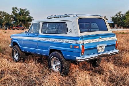 Jeep Cherokee S 1975 Restomod Vigilante Hemi V8