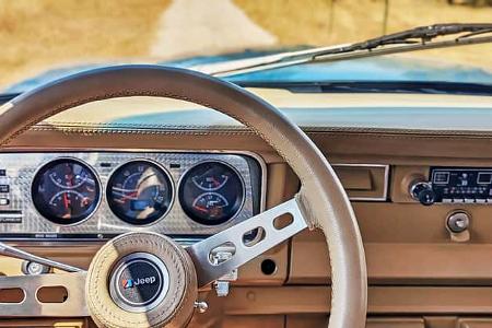 Jeep Cherokee S 1975 Restomod Vigilante Hemi V8