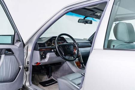 Mercedes-Benz 500E (W 124) Baujahr 1992 Ex Jerry Seinfeld