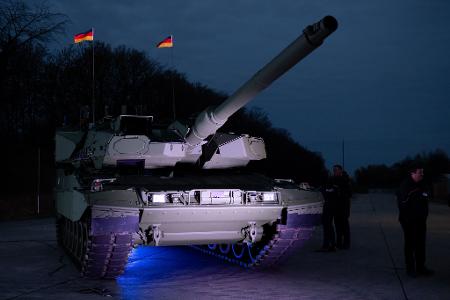 Der Leopard 2 ist das bekannteste Produkt des Rüstungskonzerns KNDS. (Archivbild)
