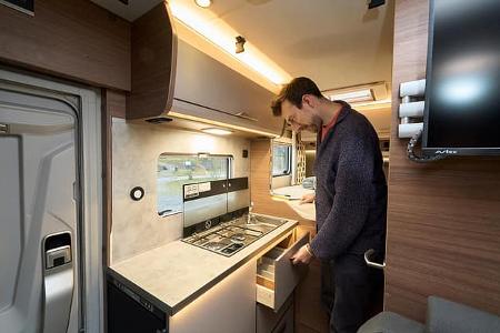 f Knaus Tourer Van 500 MQ Kueche