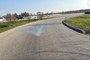 verschmutzte Fahrbahn