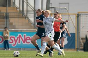 Wolfsburg schlägt TSG im Topspiel - Popp verletzt